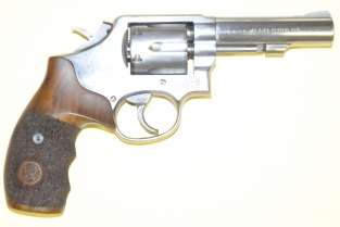 S&W K&L frame round but grips anatom logo